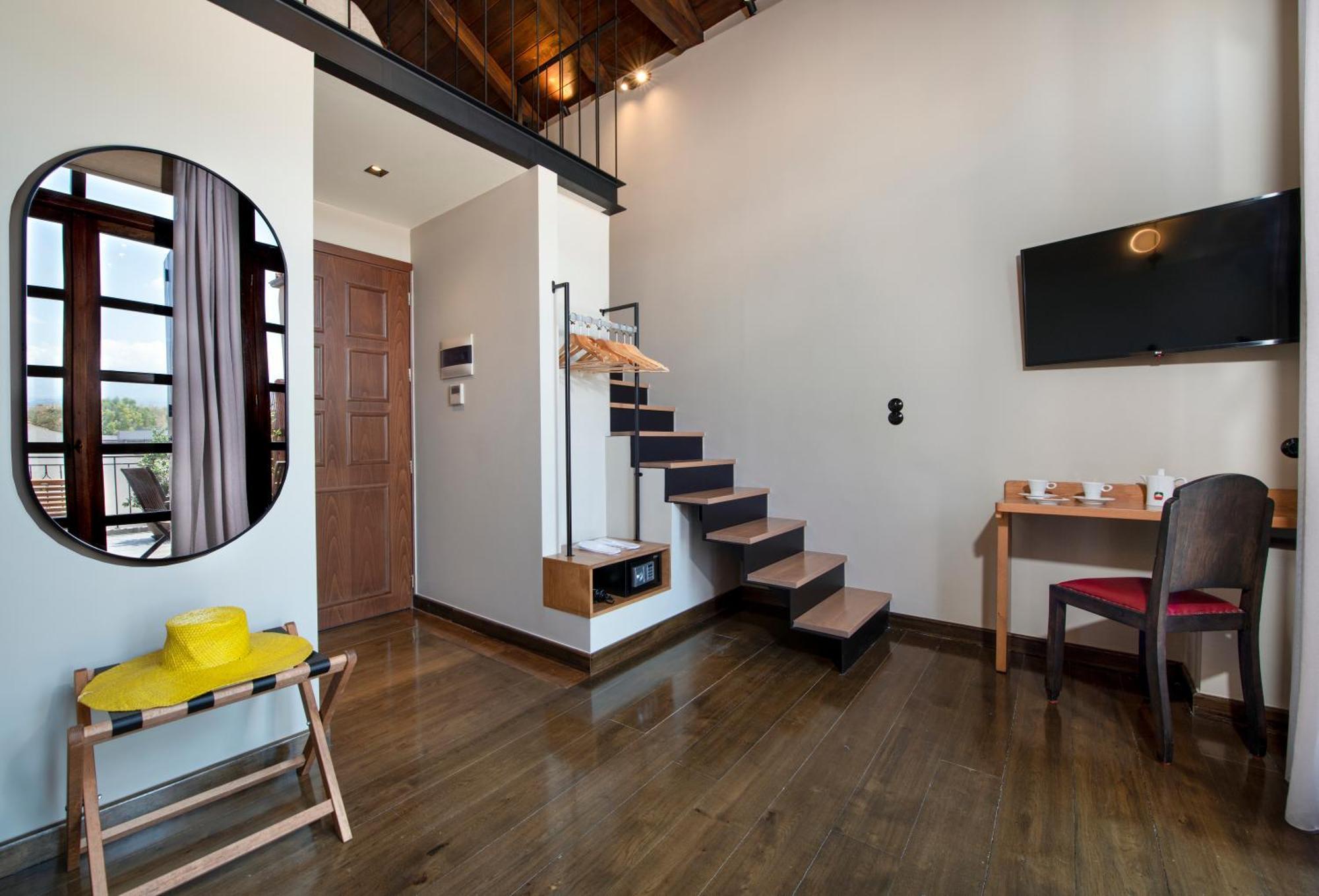 Mosaic Venetian Harbour Suites Chania  Exterior photo