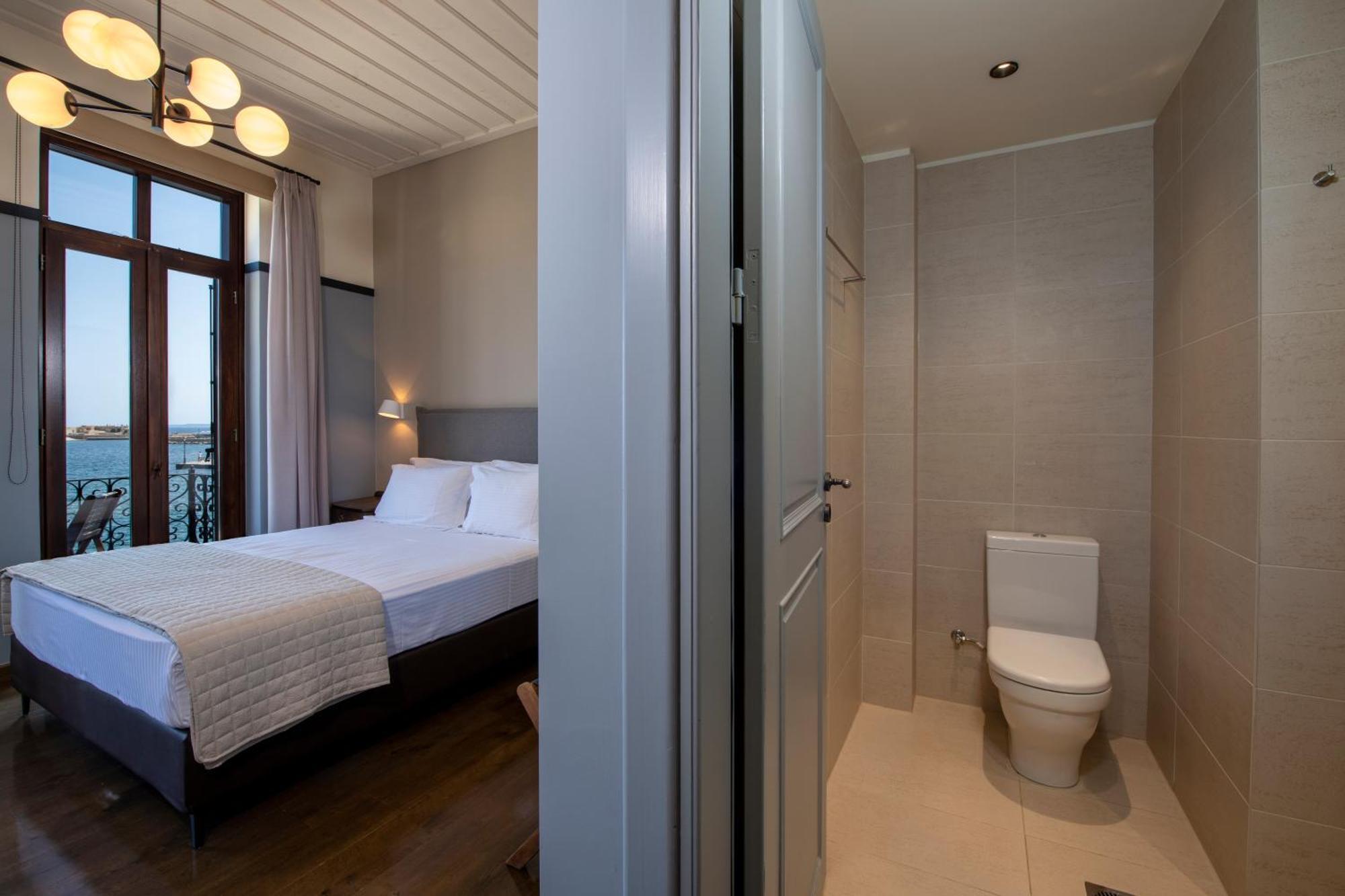 Mosaic Venetian Harbour Suites Chania  Exterior photo